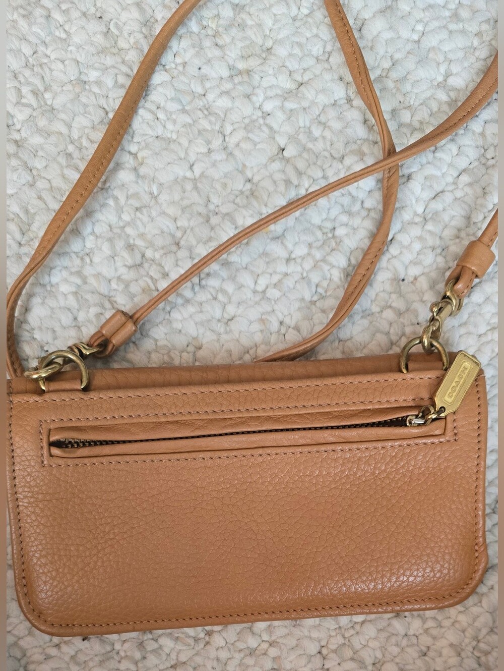 Vintage Coach Tan Pebbled Leather Crossbody Wallet / Clutch – Detachable Strap - Picture 4 of 4